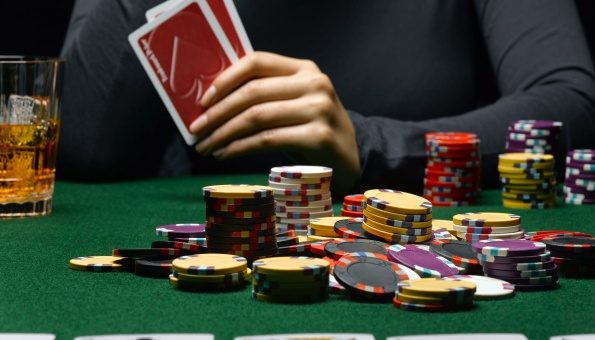 πόκερ παράνομο