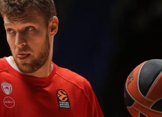 βεζενκοφ ολυμπιακος μπασκετ μεταγραφη