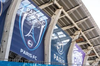 parisfc-arno-red-bull-eksagora