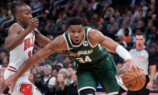 giannis-antetokounmpo-vs-chicago-bulls