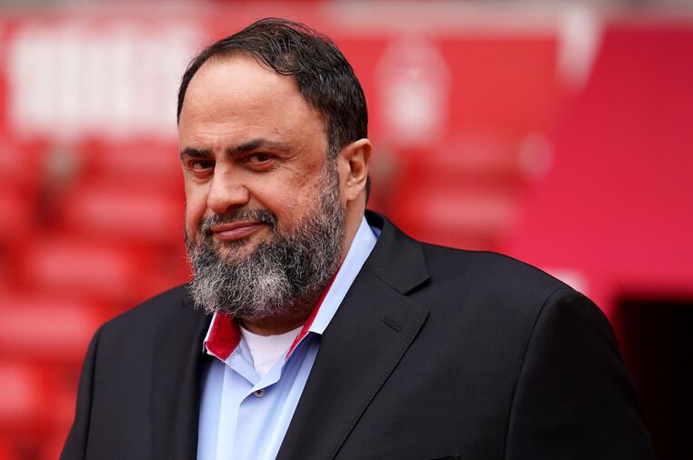 marinakis-sinentefksi-sky-sport