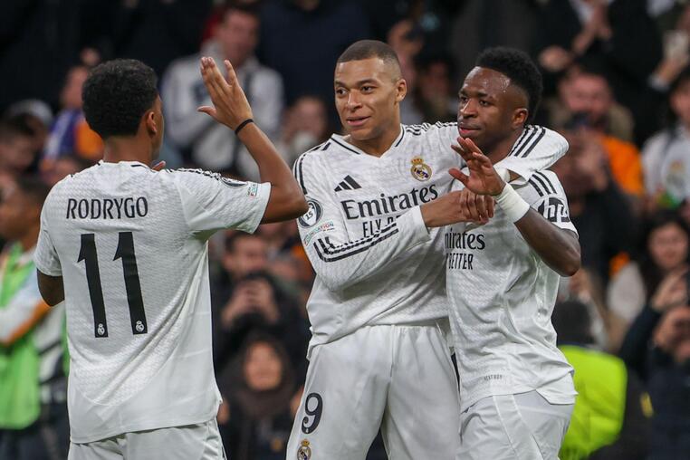 real-mbappe-vinivius-xhmeia