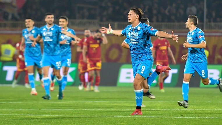 κρεμονεζε σπετσια live περιγραφη αγωνα