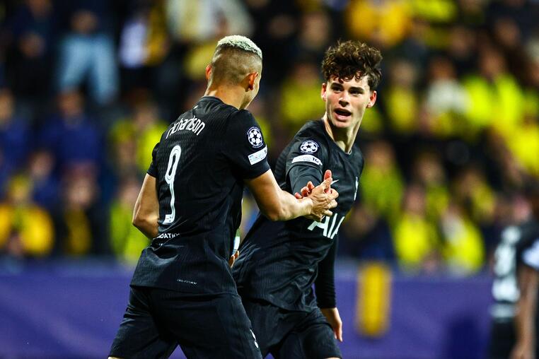 λιντς τοτεναμ προγνωστικα στοιχημα αποδοσεις προσφορες