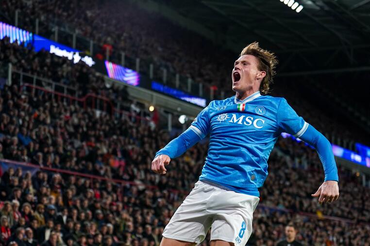 ναπολι αϊντραχτ φρανκφούρτης ειδικα στοιχηματα ειδικα παικτων αποδοσεις προγνωστικα