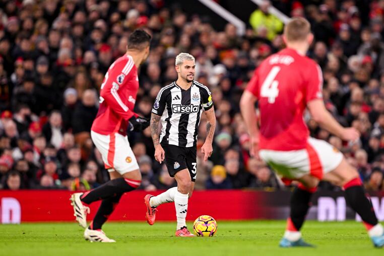 μαντσεστερ γιουναιτεντ νιουκαστλ ειδικα στοιχηματα ειδικα παικτων αποδοσεις προγνωστικα