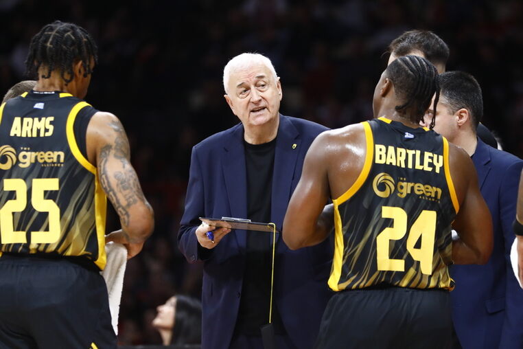 αεκ λεβιτσε μπασκετ καναλι live streaming τηλεοπτικη μεταδοση