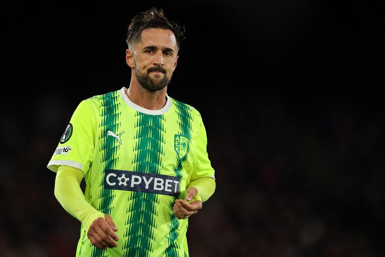 χακεν αεκ λαρνακας καναλι live streaming τηλεοπτικη μεταδοση