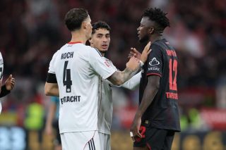 αϊντραχτ φρανκφούρτης λεβερκουζεν καναλι live streaming δωρεαν