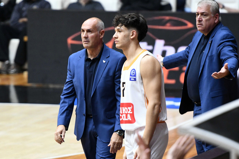 σαλον προμηθεας καναλι live streaming δωρεαν