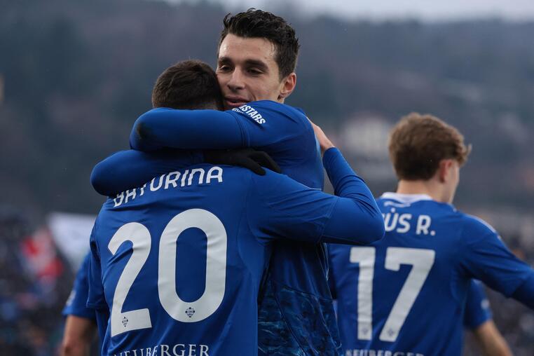 φιορεντινα κομο προγνωστικα στοιχημα αποδοσεις προσφορες