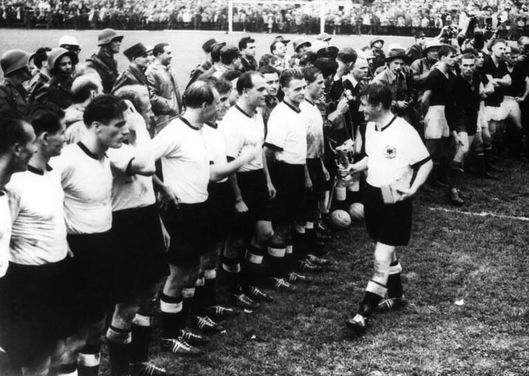 korufaioi-mountial-1954