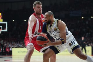 ολυμπιακος φενερμπαχτσε ειδικα στοιχηματα ειδικα παικτων αποδοσεις προγνωστικα